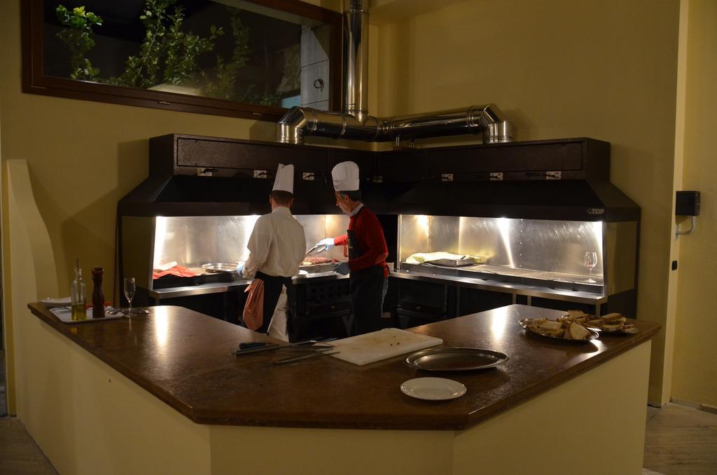 阿尔伯托敏根酒店 Isola di Liri 外观 照片
