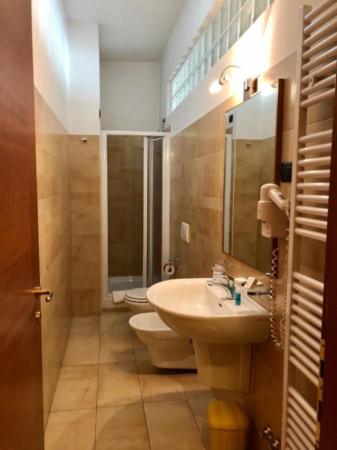 阿尔伯托敏根酒店 Isola di Liri 外观 照片